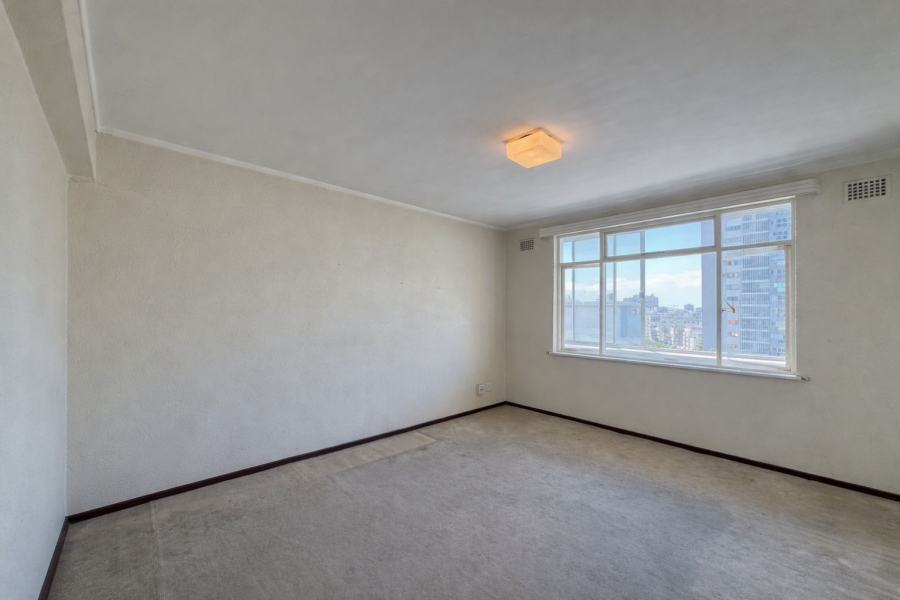 1 Bedroom Property for Sale in Sea Point Western Cape